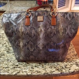 Dooney and Bourke tote